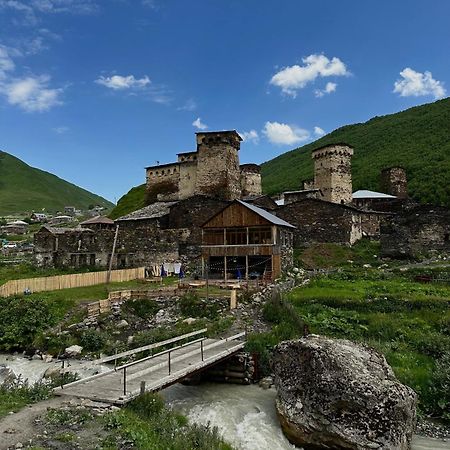 Nanila Hotel Ushguli Bagian luar foto