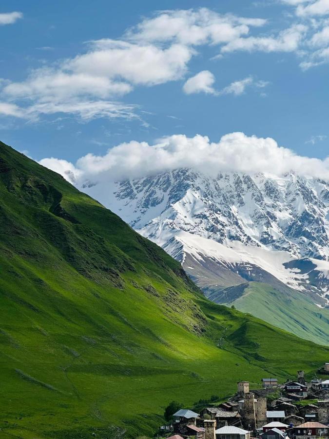 Nanila Hotel Ushguli Bagian luar foto